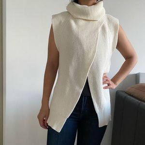 Banana Republic white Knitted sweater